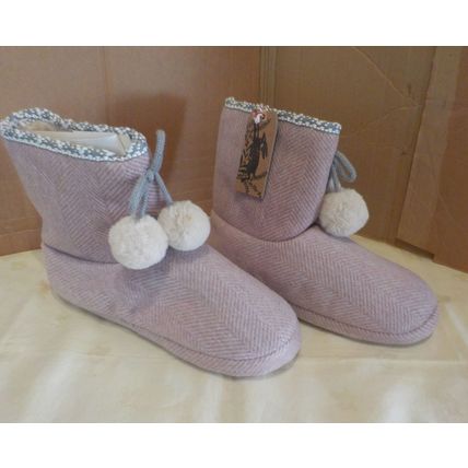 Pair of Ladies Slipper Booties - Faux Fur Lined - Pink - Med 5-6 – NEW