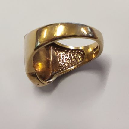 GOLD ENGLAND RING Three Lions Football ring Size S - T 8.3grams approx