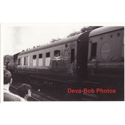 Railway Carriage Photo LMS 26921 Bridgnorth 1982 Brake 3rd Corridor Coach - 2