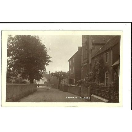Warwickshire BIRMINGHAM YARDLEY Village Postcard
