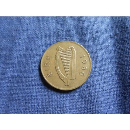 1986 EIRE 20P COIN.