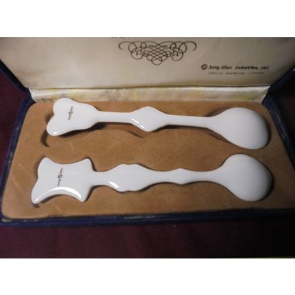 1988 OLYMPICS Seoul Korea Set of 2 Ceramic Spoon Set! $20.00 Shipped!