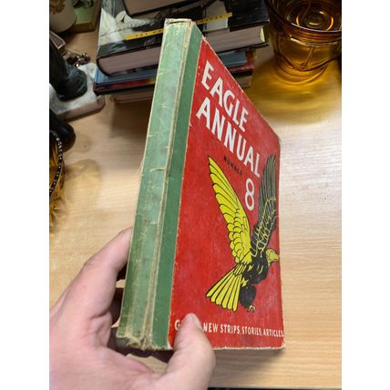 1959 "EAGLE ANNUAL NUMBER 8" DAN DARE ILLUSTRATED HARDBACK BOOK (P5)