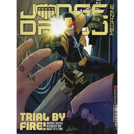 JUDGE DREDD MEGAZINE NO. 428 & SUPPLEMENT.