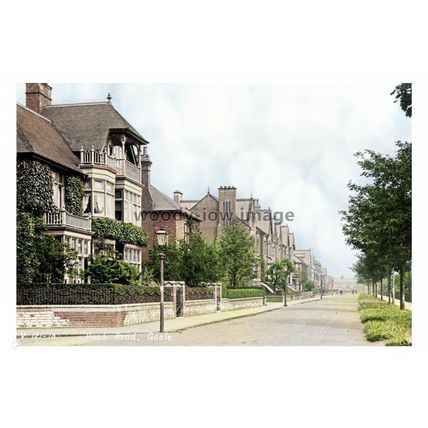 ptc1393 - Yorkshire - Large Houses & Church along Hook Road in Goole - print 6x4