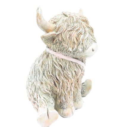 Happy Highland Cow Ornament Wearing a Pink Bag 10 CM Gift Home Decor