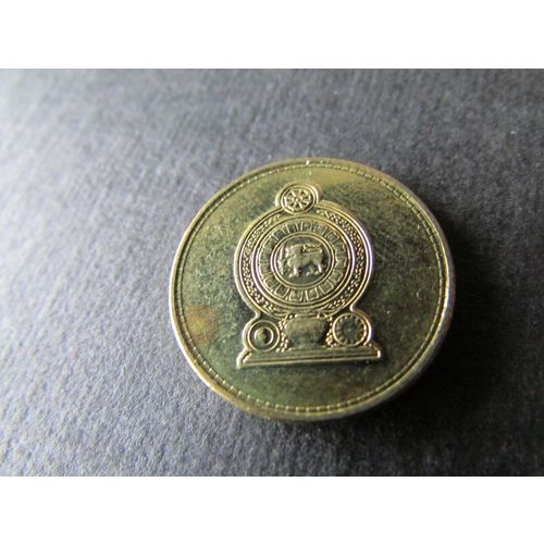 2011 SRI LANKA 1 RUPEE FREE POST. AAP
