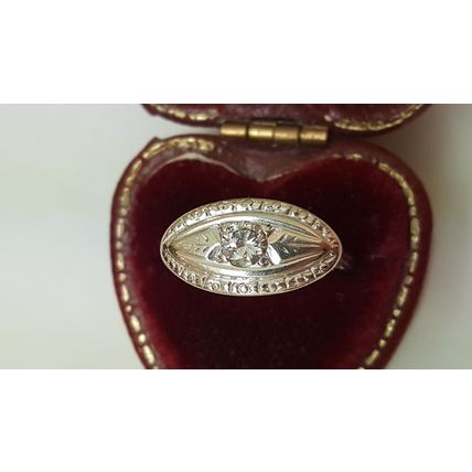 Antique Deco 14kt White Gold .22ct Solitaire Diamond Ornate Ring, 1930s