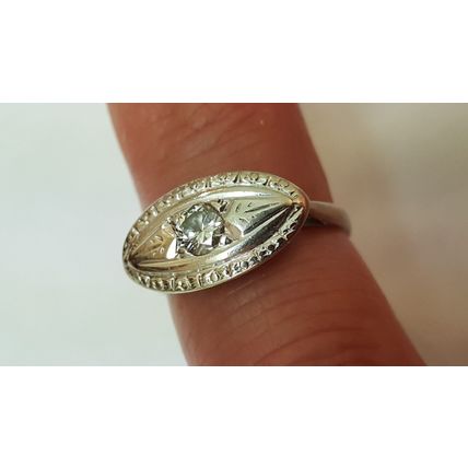 Antique Deco 14kt White Gold .22ct Solitaire Diamond Ornate Ring, 1930s