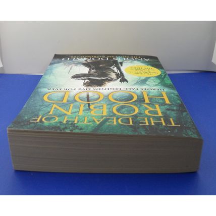 The Death of Robin Hood (Outlaw Chronicles), by Angus Donald | PB tpb VG