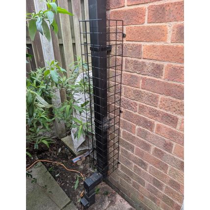 Gutter Downpipe Protective Wire Mesh: Protect Outside Pipes