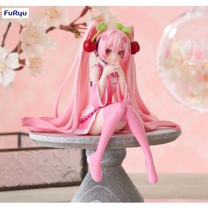 FuRyu Noodle Stopper Figure Sakura Miku 2023