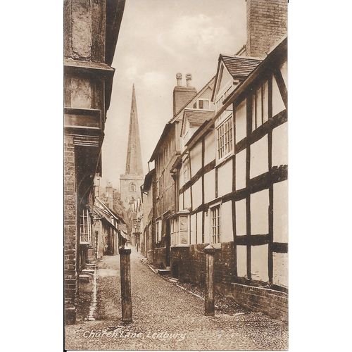 NICE PRINTED POSTCARD OF CHURCH LANE LEDBURY HEREFORDSHIRE (1399)