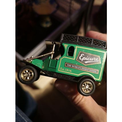Oxford Die-cast Limited Edition EPICURE Green Truck