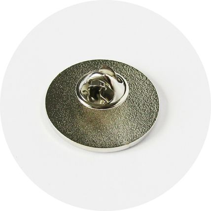 RAF Target Enamelled Pin Badge Brooch Metal in velvet bag 2.5 cm x 2.5 cm BA60