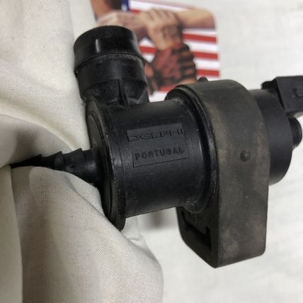 Volvo S60 S80 V60 V70 XC 60 70 90 Land Rover LR2 Purge Valve 8653857 LR003489