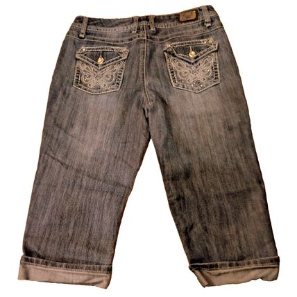 Earl Jean 4P Embellished Medium Blue Denim Capri Cropped Cuffed Women's
