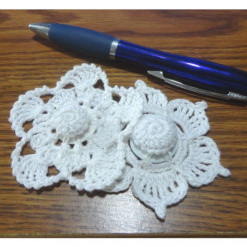 Button flowers #bf06 lot of 2 crochet decoration adornment embellishment motif