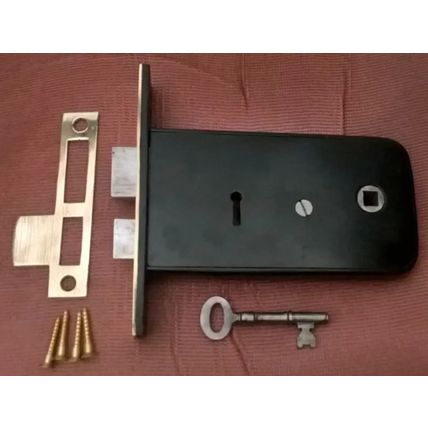 Victorian Horizontal Mortice Lock 1 Lever Has 1 Working Key and Keeper Plate