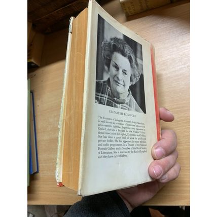 1972 "WELLINGTON - THE YEARS OF THE SWORD" ELIZABETH LONGFORD HARDBACK BOOK (P4)