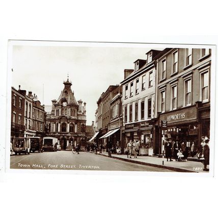 Devon postcard Town Hall Fore Street Tiverton