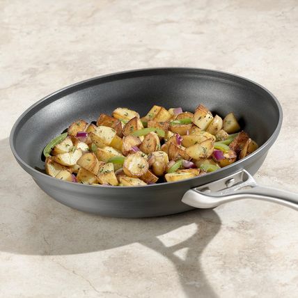 Calphalon Contemporary Hard-Anodized Aluminum Nonstick Cookware, Omelette Pan, 1