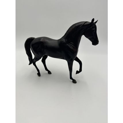 Breyer Horse Pair Raven Black Morgan And Classics Black Thoroughbred Toys