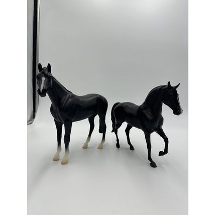 Breyer Horse Pair Raven Black Morgan And Classics Black Thoroughbred Toys