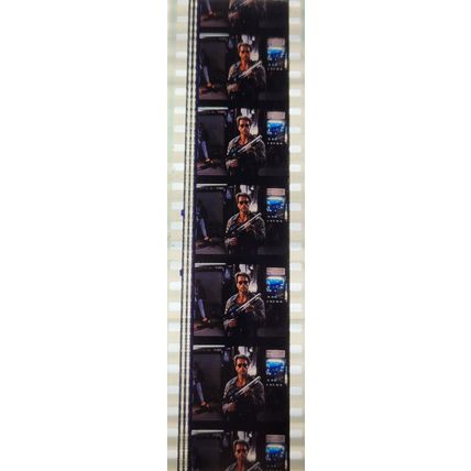Pk GEB - M - MIX - C 057e . 1 STRIP OF 5 - 35MM FILM CELLS. ( )