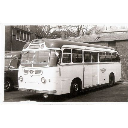 Black & White Photograph of Maidstone & District Motor Services Ltd. - SKE 987