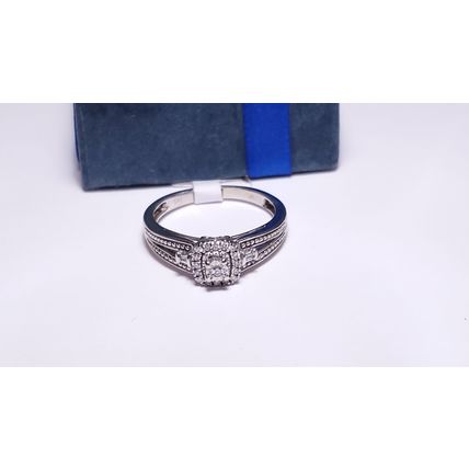 Estate .25ctw Natural Rd/Bg Diamond Halo split shank 10Kt WG Engagement Rg#22222