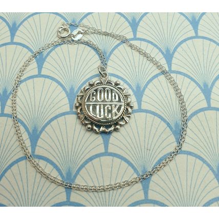 Vintage 925 Sterling Silver Good Luck Medallion Pendant Necklace