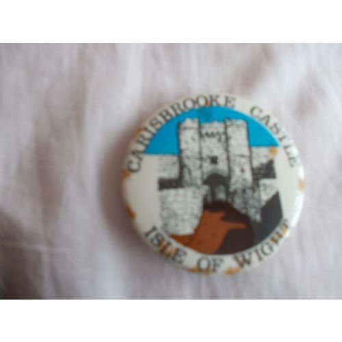 BADGE /CARISBROOK CASTLE TIN (17/12)####