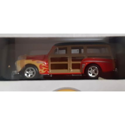 2004 Hot Wheels 1948 Woody 100% Hard Rock Cafe Limited Edition Real Riders