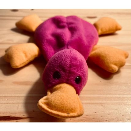 Patti The Platypus 9 1/2" long 7" across TY Beanie Baby Stuffed Animal Toy
