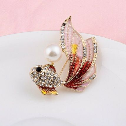 Goldfish Brooch / Hat Pin Fashion Rhinestone Pearl Fish