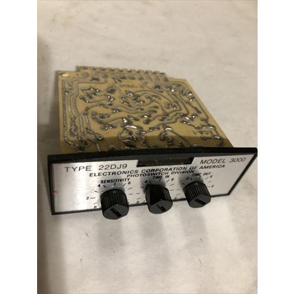 NEW OLD ALLEN BRADLEY 3000 22DJ9 PHOTOSWITCH PLUG IN BOARD 22DJ9-3000,FC