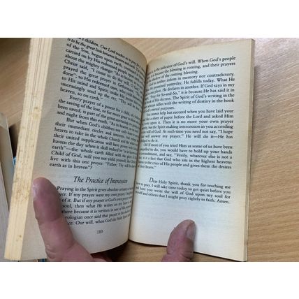 1989 "THE BELIEVER'S SECRET OF INTERCESSION" VINTAGE PAPERBACK BOOK (P2)