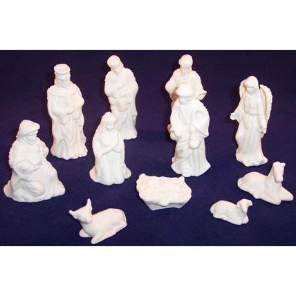 Pre-Owned 11 Pc. Nativity Set with Wood Base Christmas Holiday Decor