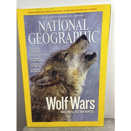 National Geographic Magazine March 2010 Wolf Wars Collectable