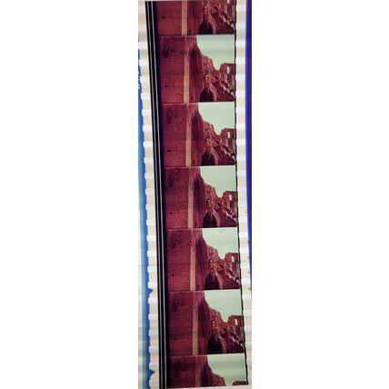 Way of the Dragon. Pk MVD - b033G . 1 STRIP OF 5 - 35MM FILM CELLS. MVD