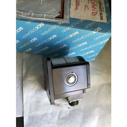 NEW SICK STEGMANN HD32-2-5E-0010 ROTARY ENCODER, 3/8" SHAFT 6-111514-0010,TC