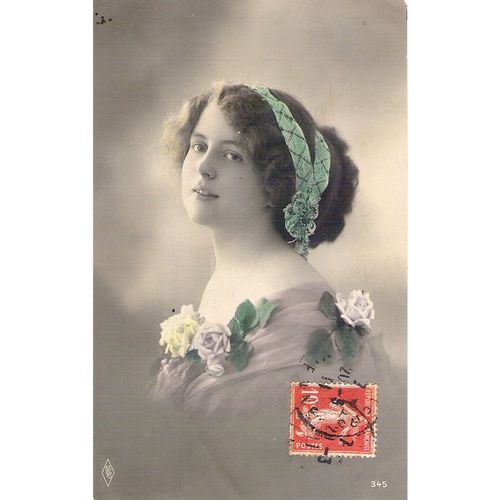 CARTE POSTALE - JEUNE FILLE - REF 10