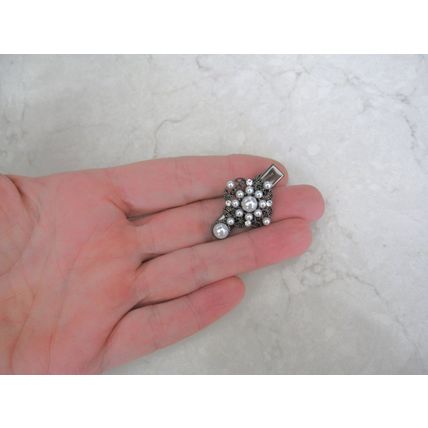 2 small dark silver metal pearl and crystal filigree hair clip for fine thin