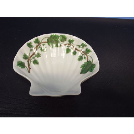 Rare luminite Frugier Porcelaine De Paris France Small Shell Plate Bowl Ivy Vine