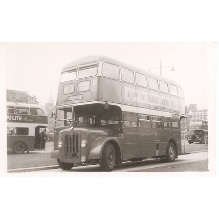 Black & White Photograph of Manchester Corporation Transport - RND 521