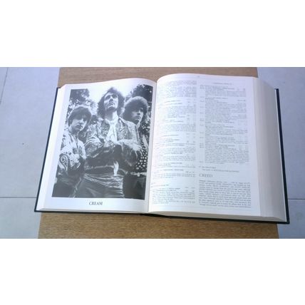 The Essential Rock Discography. Martin C. Strong (Hardback) Canongate Books 2006