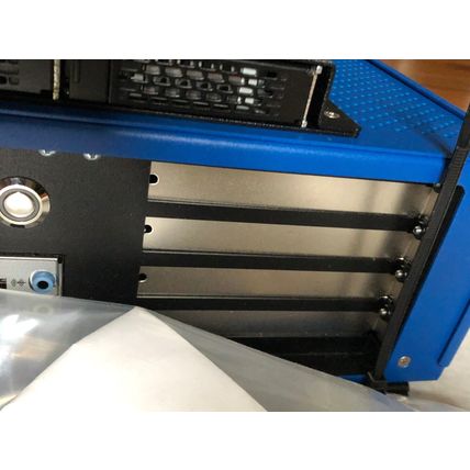 NEW DYNICS GPCDIQB8W73SEBDD-FRD COMPUTER. MCMXDGPCCD-W73-C-FRD,24VDC 4.5A,AZ