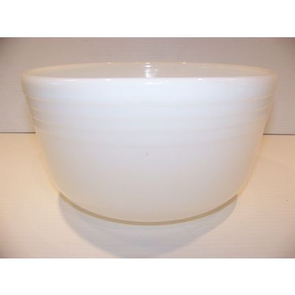 PYREX #31 RIBBED WHITE MIXING BOWL