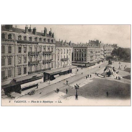 26 - Valence - place de la république